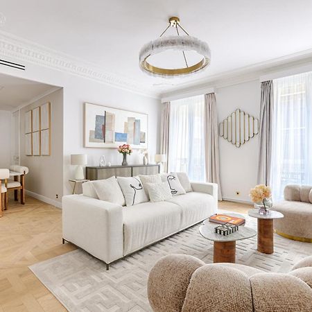 Elegant Luxury Apartment For 6 On Champs-Elysees Paris Exterior photo
