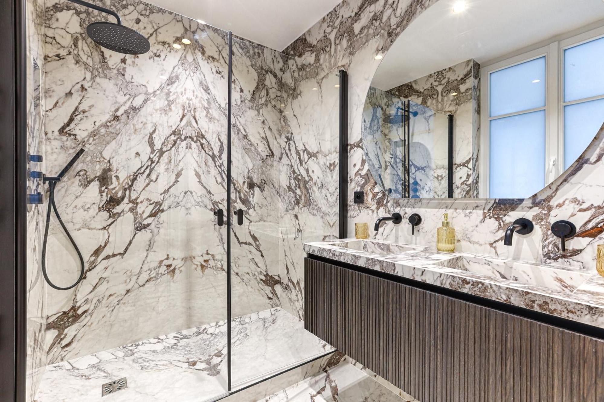 Elegant Luxury Apartment For 6 On Champs-Elysees Paris Exterior photo