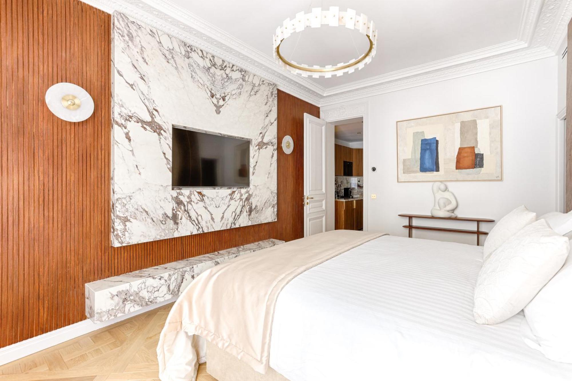 Elegant Luxury Apartment For 6 On Champs-Elysees Paris Exterior photo