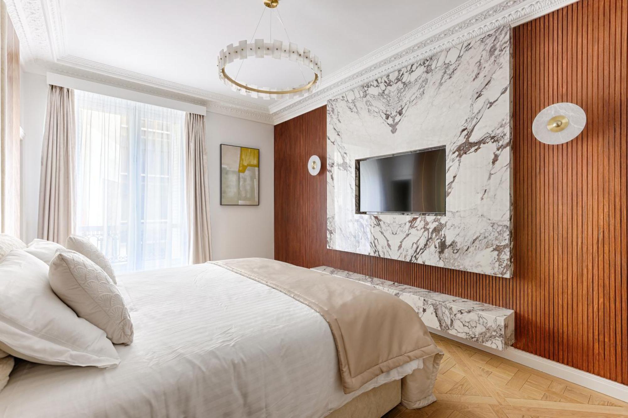 Elegant Luxury Apartment For 6 On Champs-Elysees Paris Exterior photo