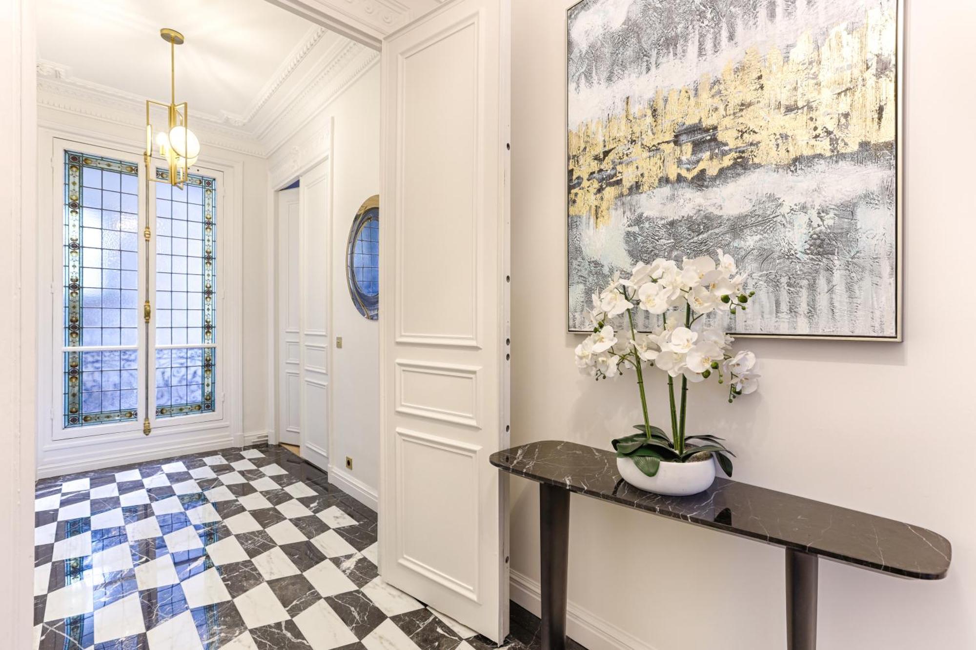 Elegant Luxury Apartment For 6 On Champs-Elysees Paris Exterior photo